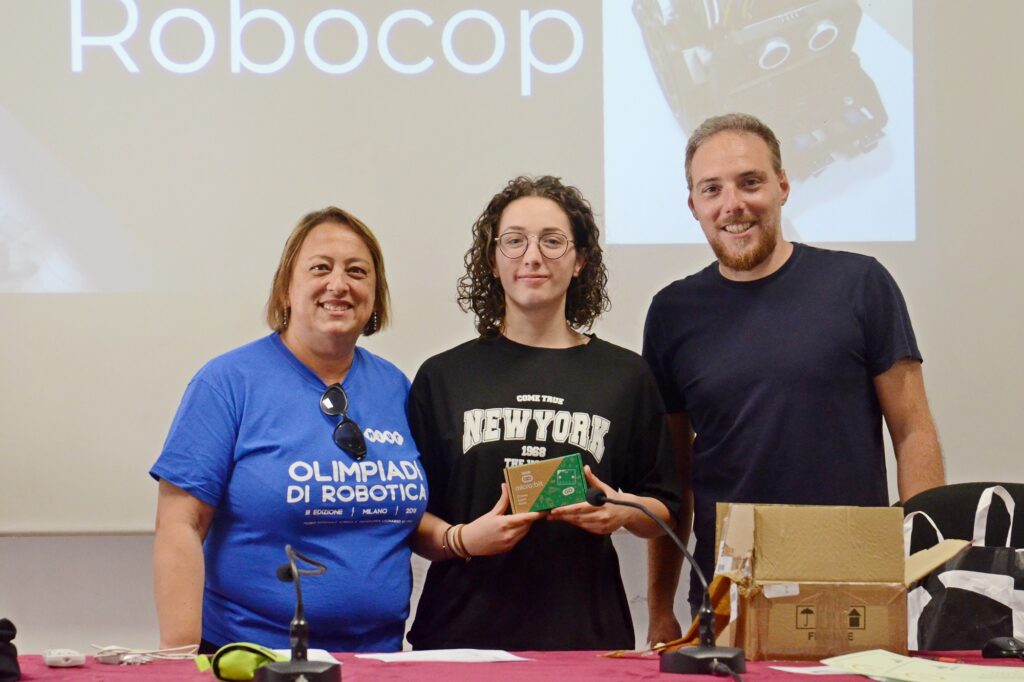 Prima Classificata nella categoria Robot Labirinto